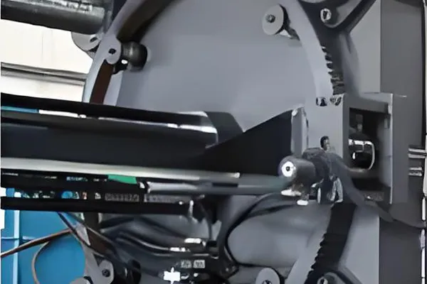New Mold Adjustment Mechanism